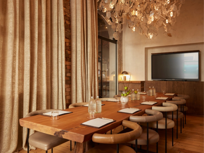 Meeting Rooms at kingi Private