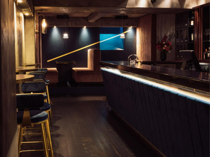 Thursday Bar